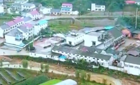 這個3000多人的村子，走出34位碩士26位博士