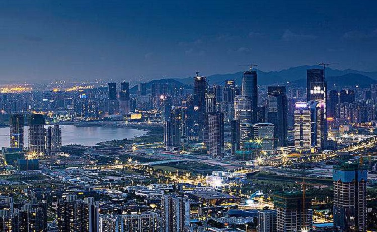 深圳經(jīng)濟總量躍上3萬億 深港合力成灣區(qū)核心引擎