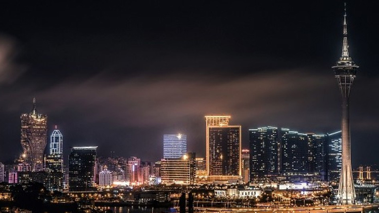 颱風「蘇拉」逼近 澳門發(fā)出「九號風球」