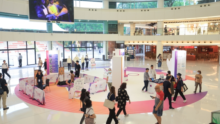 杭州亞殘運(yùn)展覽會新城市廣場免費(fèi)開放 市民可試玩輪椅劍擊