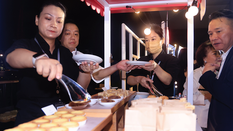 廠商會歡迎香港夜繽紛 冀當(dāng)局研究推出夜間消費券計劃