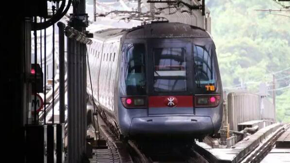 20歲男子倒臥港鐵大學(xué)站月臺(tái) 疑遭列車撞倒不治