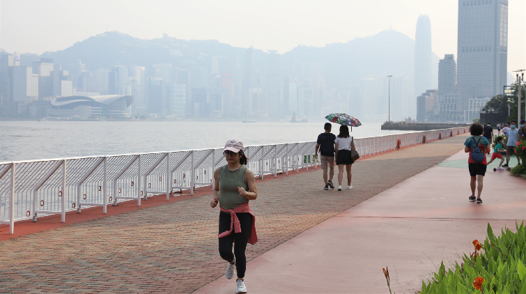 天文臺(tái)：本港今日大致天晴炎熱 間有驟雨