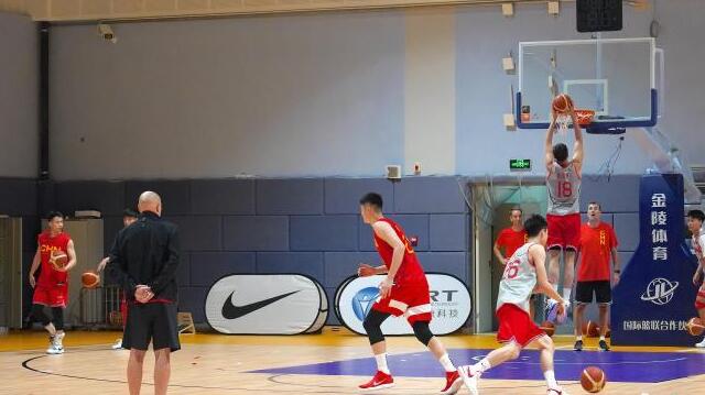 中國男籃主教練喬爾傑維奇：杭州亞運(yùn)會(huì)目標(biāo)是拿金牌