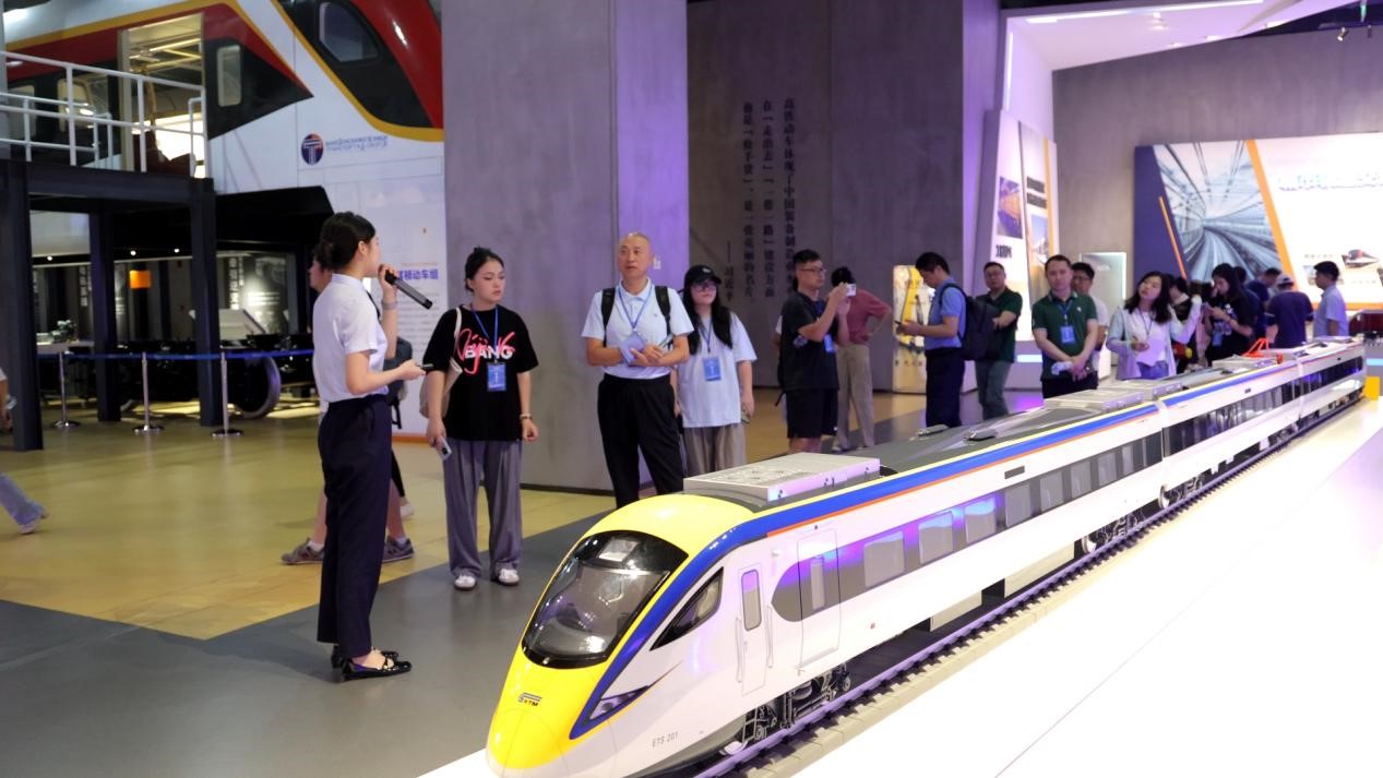 長株潭融城跑起來|全國主流網(wǎng)媒採訪採風(fēng)活動首站走進(jìn)株洲