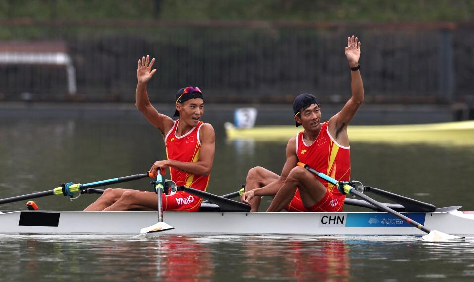 第三金！賽艇男子輕量級(jí)雙人雙槳奪金
