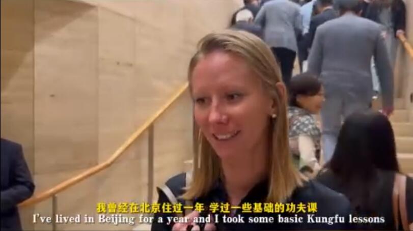 有片｜愛沙尼亞駐新加坡大使館副大使：以為是武術(shù)，沒想到是舞蹈