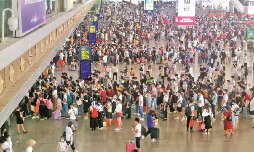 今天全國預(yù)計發(fā)送旅客總量6320.5萬人次