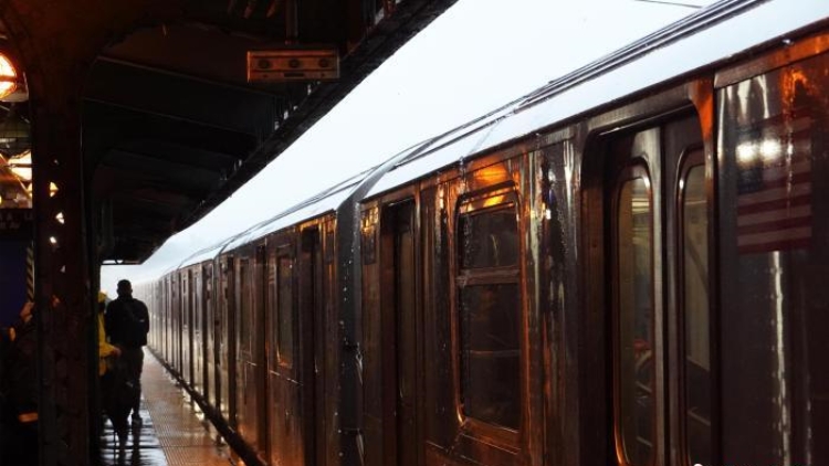 美國紐約市因極端降雨天氣進入緊急狀態(tài)