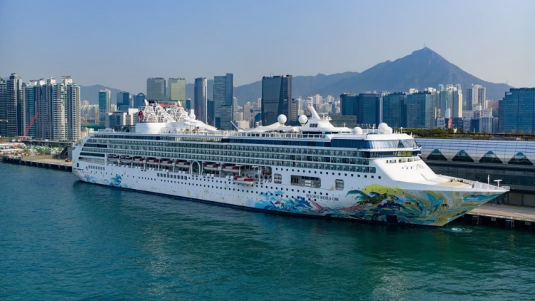 名勝世界拓大灣區(qū)郵輪商機 內(nèi)地復航郵輪 星洲企業(yè)家嘗頭啖湯