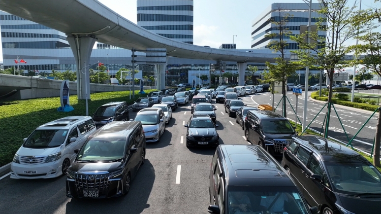 單日破10萬！港珠澳大橋多項數(shù)據(jù)創(chuàng)新高