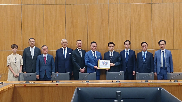 廠商會就施政報告晤李家超 冀當(dāng)局續(xù)為夜經(jīng)濟(jì)注新元素