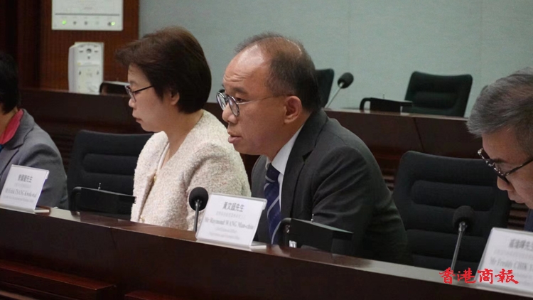 曾國(guó)衞：聯(lián)乘香港夜繽紛 推動(dòng)區(qū)選會(huì)選宣傳工作