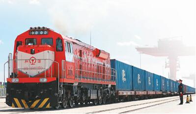 發(fā)改委與哈薩克斯坦有關(guān)部門簽署中歐班列、共建第三條跨境鐵路等三份成果文件