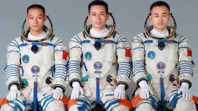 直播回顧｜神舟十七號(hào)載人飛船發(fā)射升空