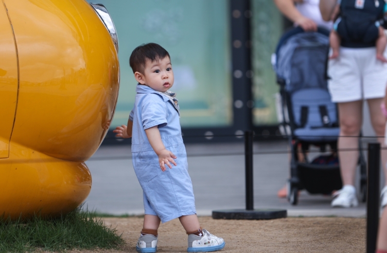 【熱點(diǎn)熱話】以小家?guī)?dòng)大家 促進(jìn)社會(huì)和諧