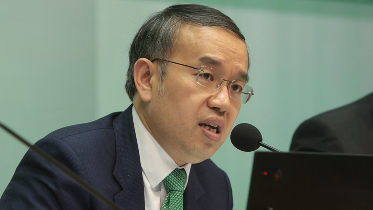 施政報告｜許正宇：將與中央探討便利措施 吸引內地海外企業(yè)來港設總部