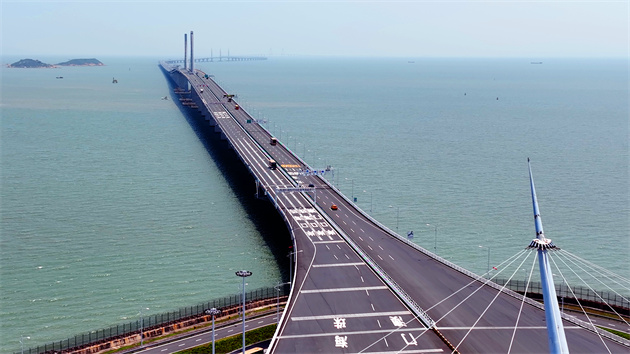 「港、澳車北上」實(shí)施通關(guān)量破100萬輛次