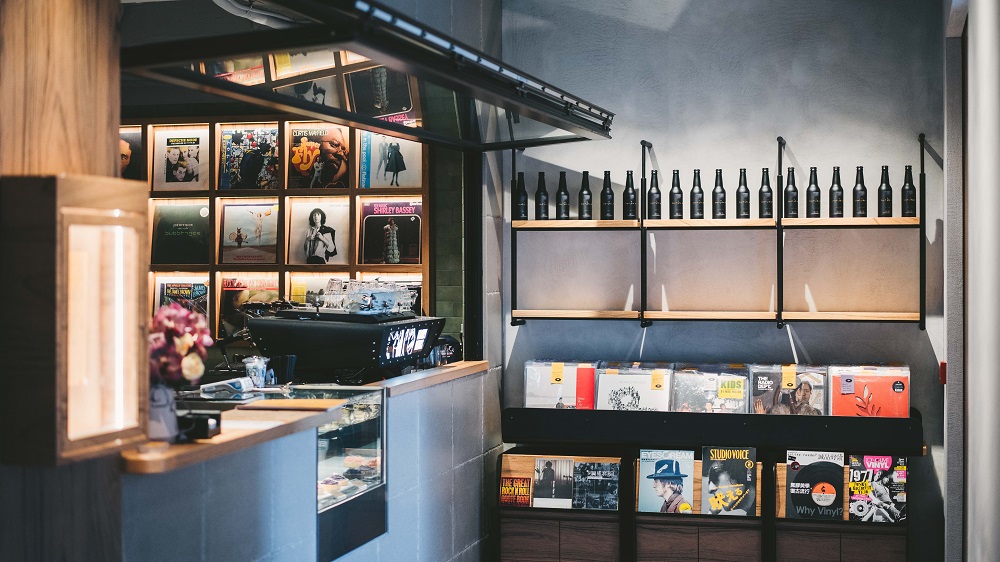 ?【美食】黑膠唱片主題餐廳 以音樂(lè)伴美食