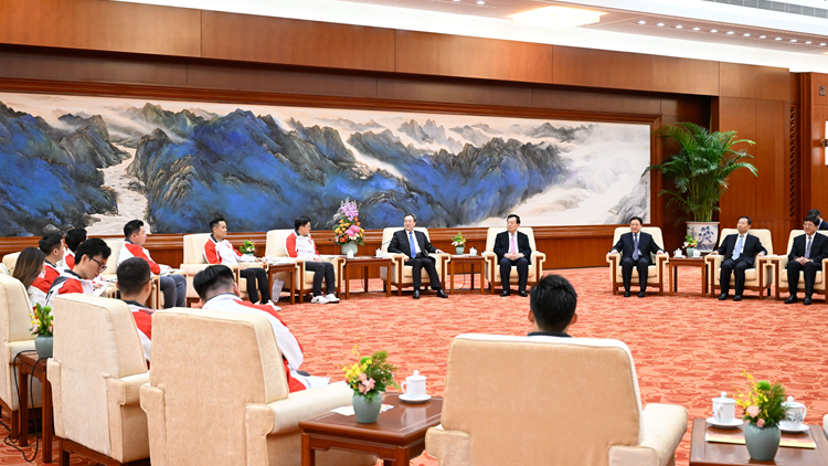 【港事講場(chǎng)】中央關(guān)心港青 「四個(gè)希望」明方向