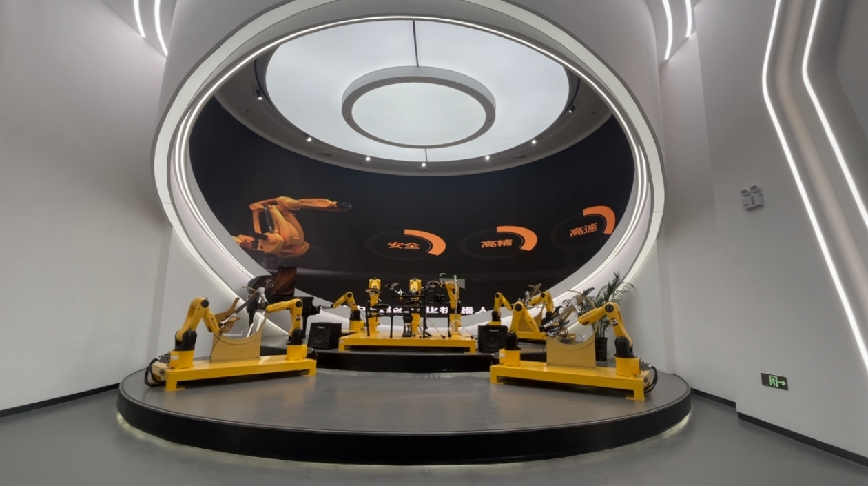 從機(jī)械人樂隊(duì)管窺格力北方最智能生產(chǎn)基地