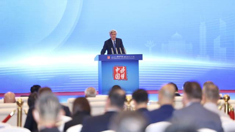 讀懂中國(guó)｜約翰·桑頓：在中美交流中，不應(yīng)說(shuō)「雙贏」，而是用互利