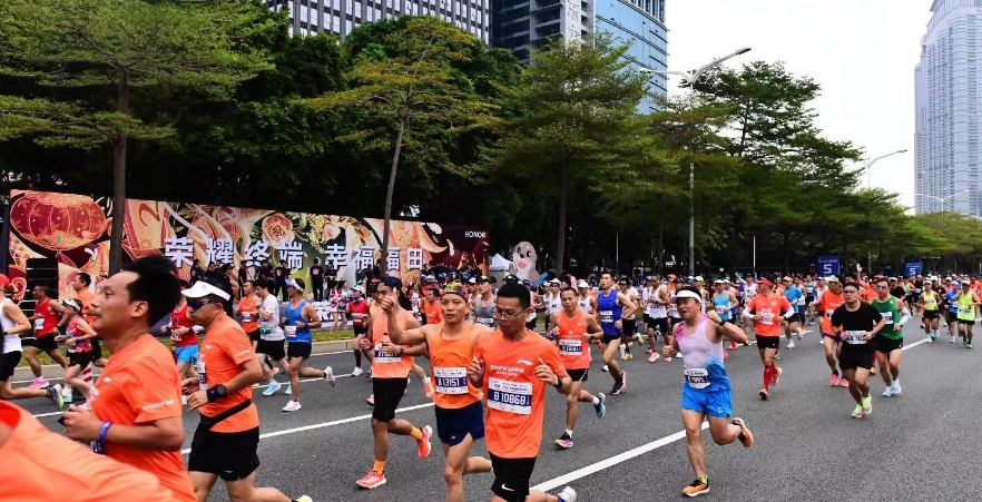 多圖丨2023「深馬」開跑！直擊高燃現(xiàn)場！