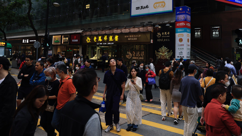 天文臺：冷鋒周六殺到 料周日氣溫跌至12°C　