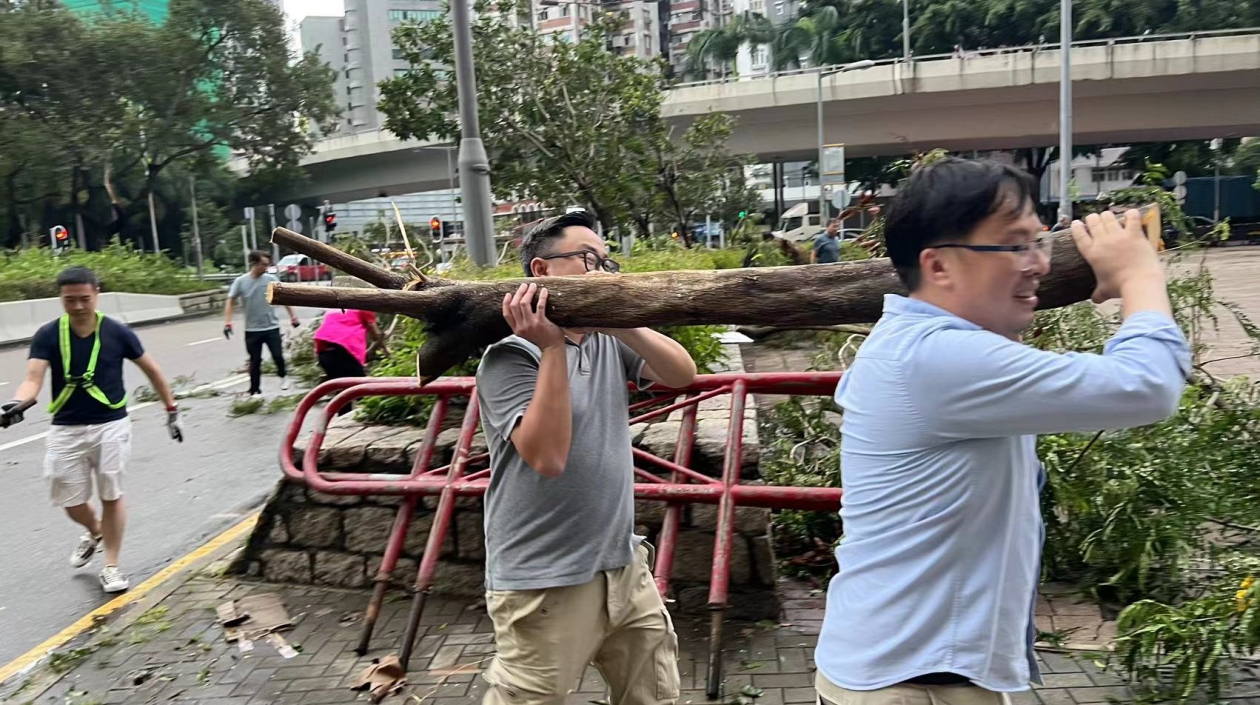 潘景和倡改善「三無(wú)大廈」、「劣質(zhì)劏房」等各類(lèi)民生舉措破題落地