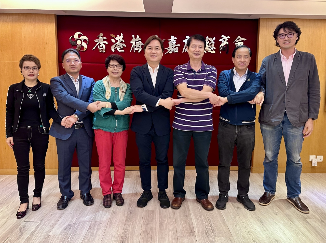 吳彩華蟬聯(lián)梅州(嘉應(yīng))總商會(huì)會(huì)長(zhǎng)