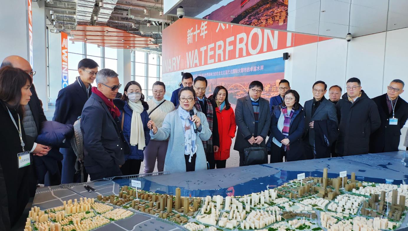 甯漢豪率代表團(tuán)結(jié)束上?？疾煨谐谭蹈? title=