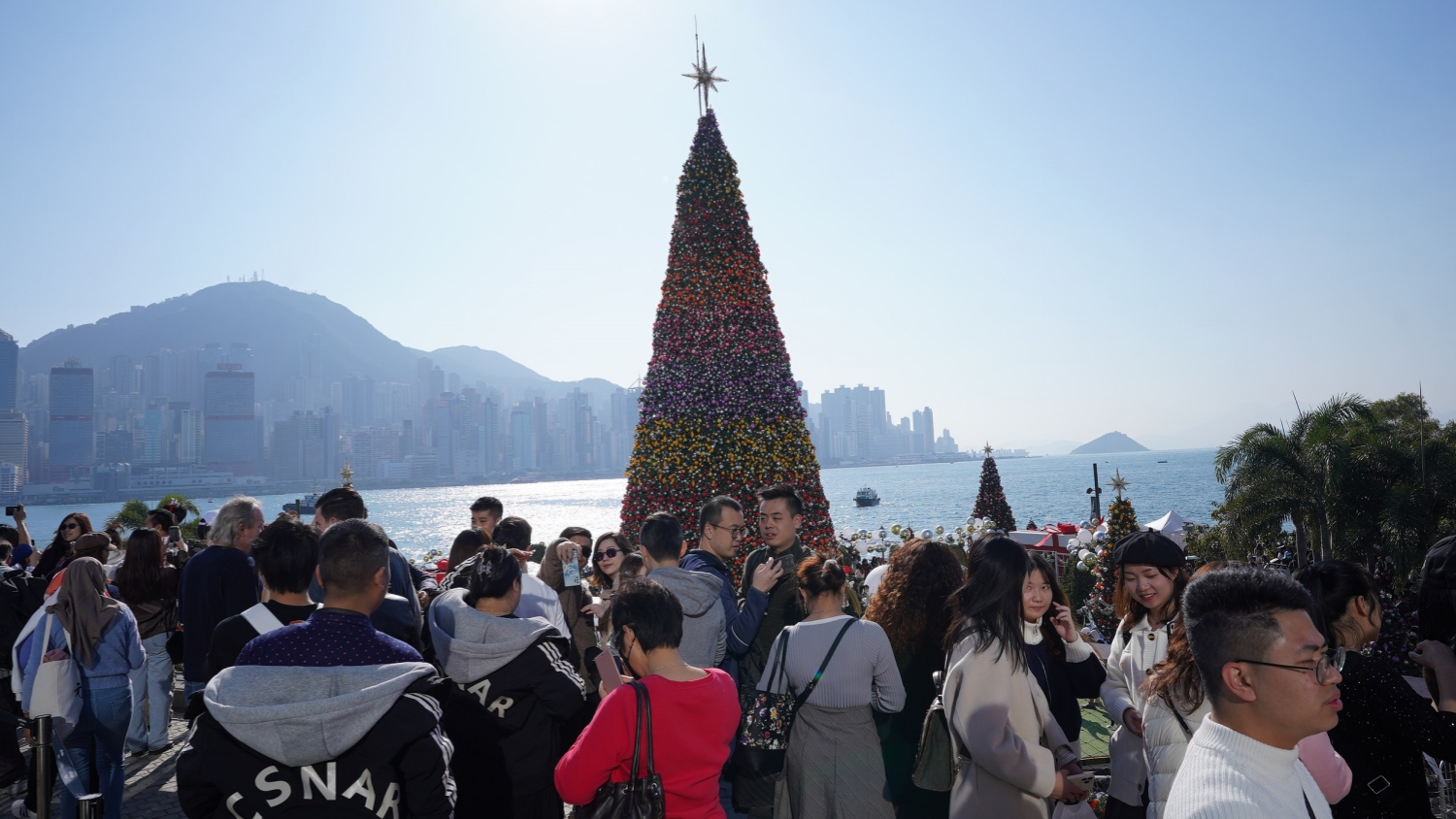 圖集 | 市民分享聖誕願(yuàn)望 商戶(hù)相信銷(xiāo)情會(huì)愈來(lái)愈好