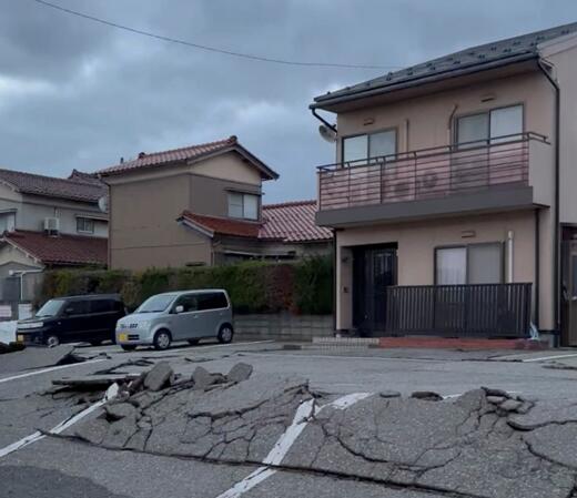 追蹤報道｜10名中國游客被困災區(qū) 當?shù)厝A人組織提供協(xié)助