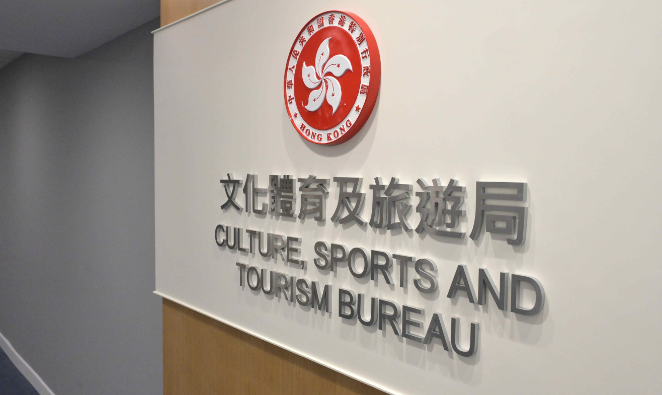 楊潤雄：劉慕裳首登「世一」為港寫下輝煌新一頁