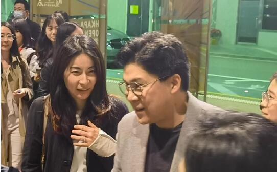 有片｜霍啟剛、郭晶晶為《詠春》捧場