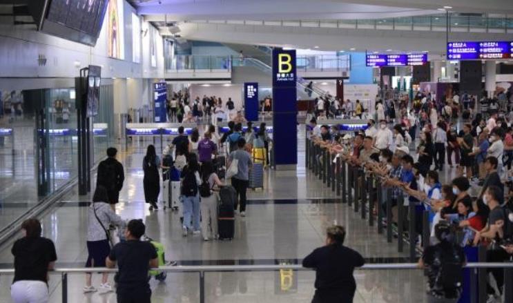 林世雄：2024年內(nèi)完成三跑道系統(tǒng) 料機場客運量年底返疫前水平