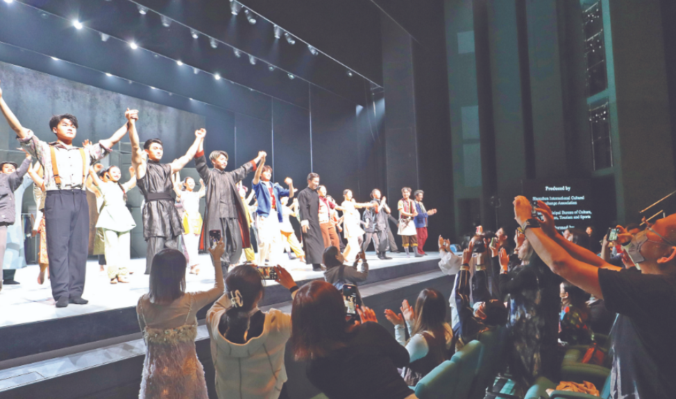 世界華文媒體社長(zhǎng)總編輯翹盼《詠春》全球巡演