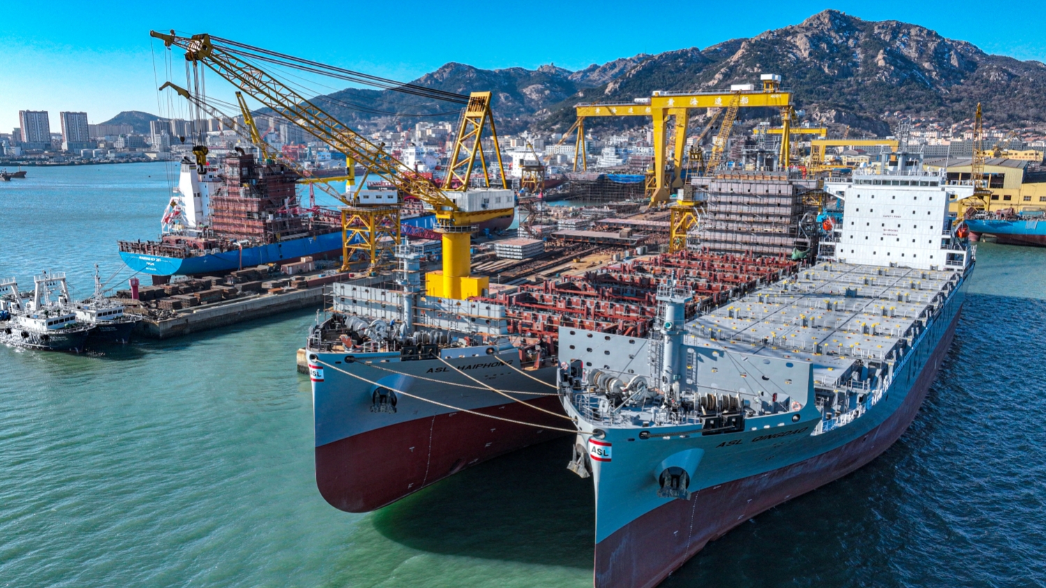 工信部：中國(guó)造船業(yè)三大指標(biāo)連續(xù)14年位居世界第一