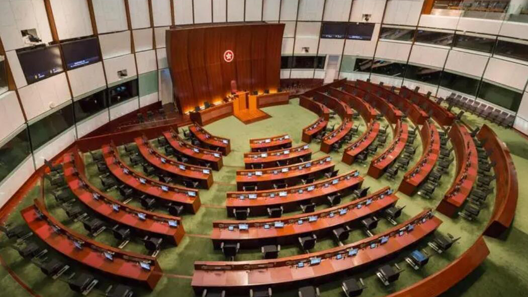 立法會(huì)18個(gè)委員會(huì)選出主席及副主席