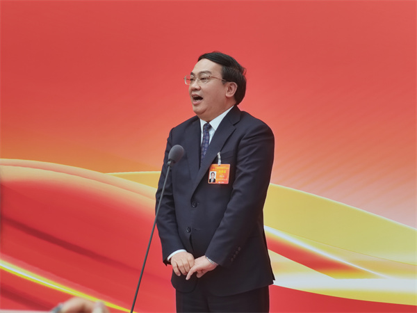 廳長(zhǎng)通道 | 黃東紅：希望外地湖南老鄉(xiāng)?；丶铱纯? title=