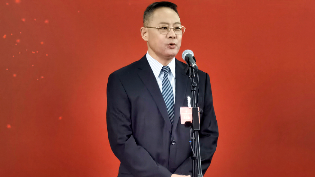 莊嚴(yán)代表：推動(dòng)長(zhǎng)春成為世界電影之都