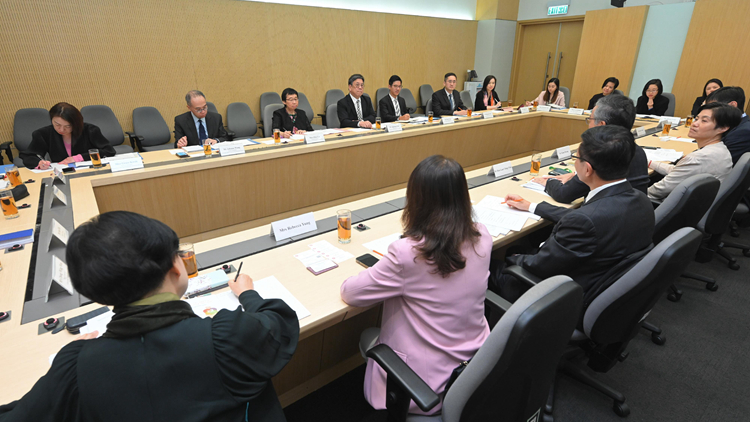 銀髮經(jīng)濟(jì)顧問小組成立 丘應(yīng)樺：聚焦探討推動面向長者產(chǎn)品和服務(wù)