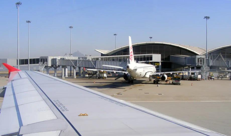 香港機(jī)場蟬聯(lián)全球最繁忙貨運(yùn)機(jī)場