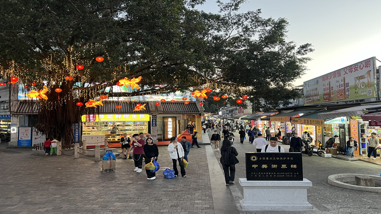 中英街「五一」好戲連臺！預(yù)計(jì)5月3日迎客流高峰