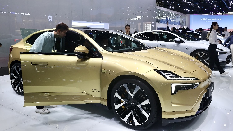 商務(wù)部：中國新能源產(chǎn)品廣受歡迎是企業(yè)拼出來的，不是政府補(bǔ)出來的