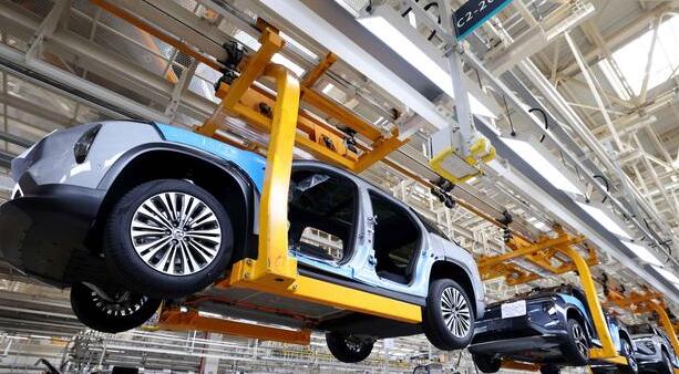 國(guó)家發(fā)改委：採(cǎi)取更多舉措鞏固擴(kuò)大新能源汽車(chē)產(chǎn)業(yè)發(fā)展優(yōu)勢(shì)