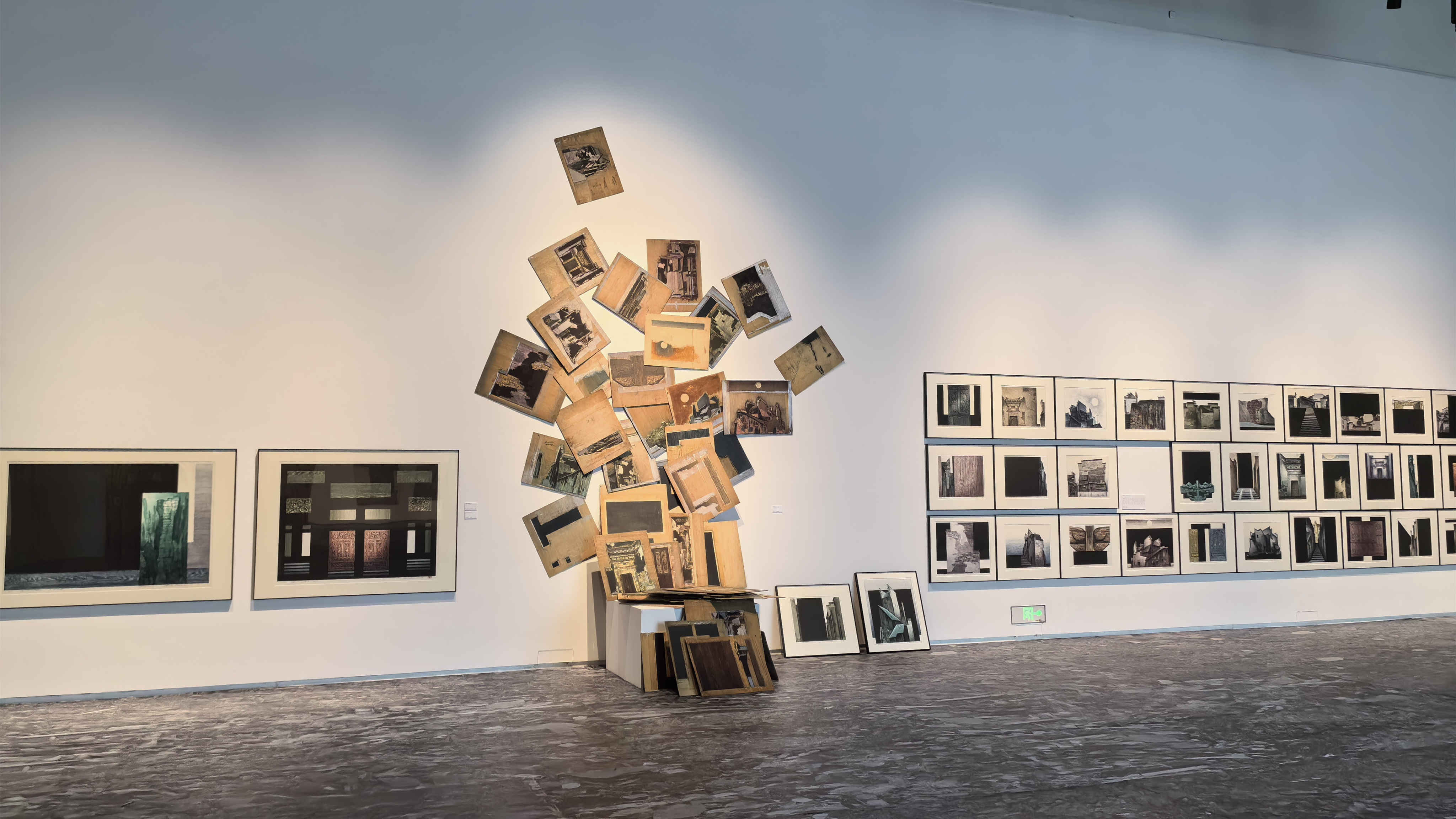 「這不是廢墟—應(yīng)天齊當代藝術(shù)展」亮相深美