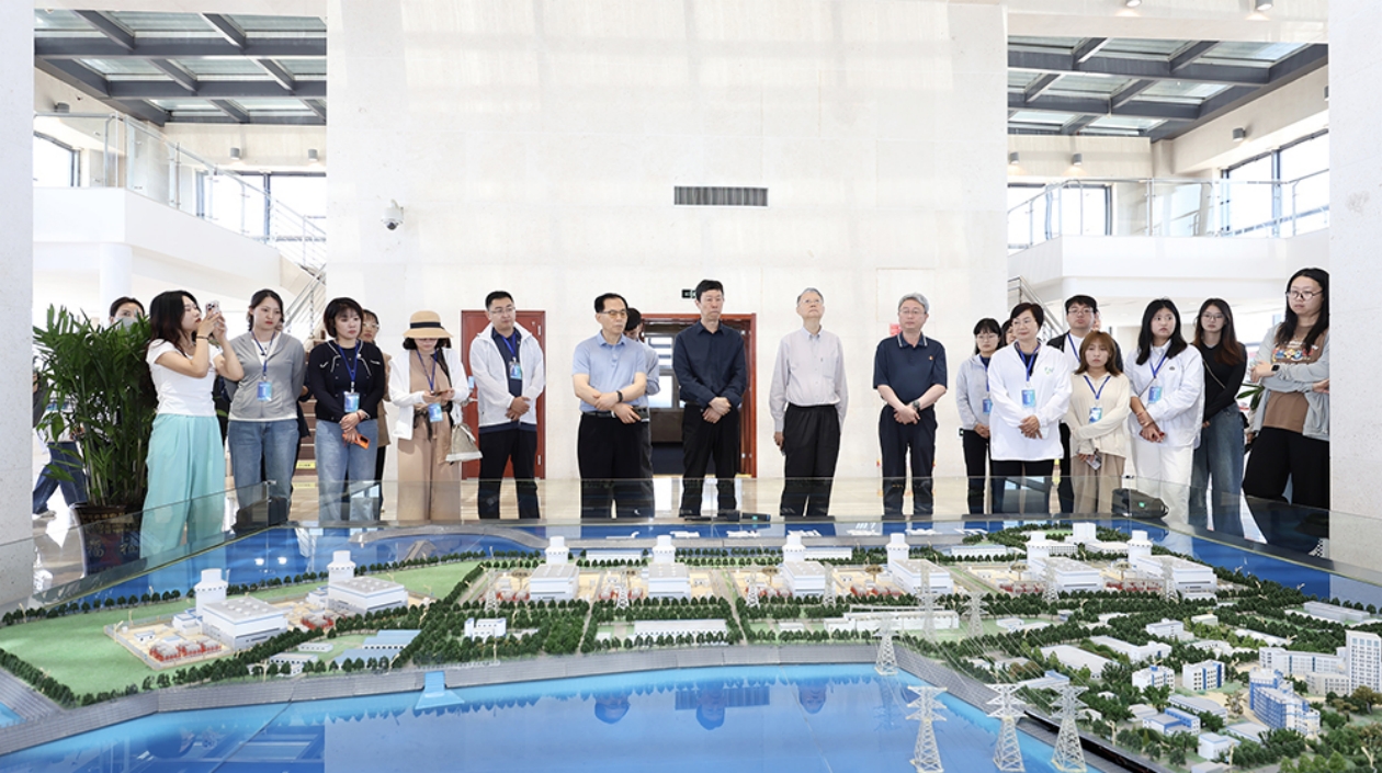 山東核電「大國(guó)重器」閃耀鮮亮「綠色答卷」