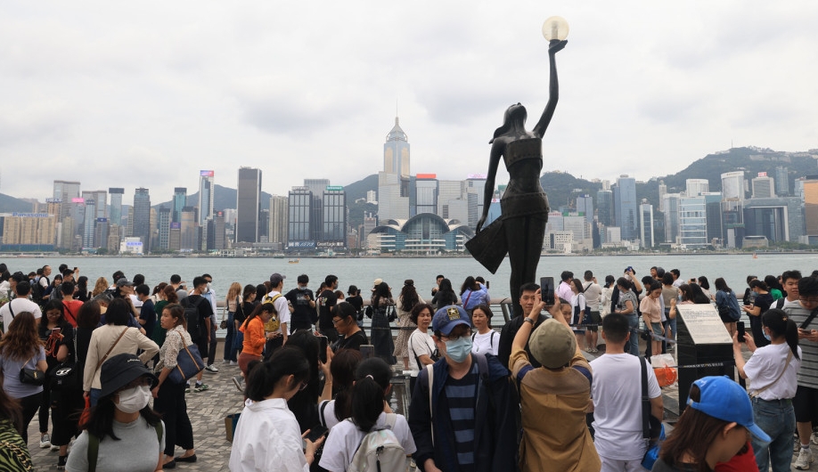 旅發(fā)局：上半年累計約2100萬旅客訪港 按年增逾六成