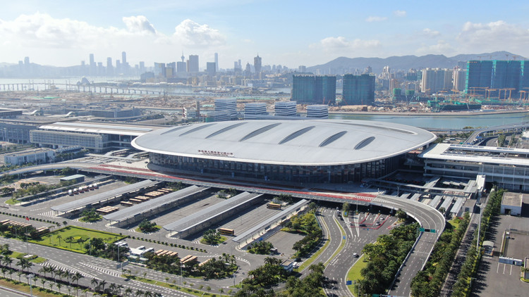 上半年珠海外貿(mào)進出口實現(xiàn)兩位數(shù)增長，跨境電商持續(xù)發(fā)力 新興產(chǎn)業(yè)助外貿(mào)穩(wěn)中提質(zhì)